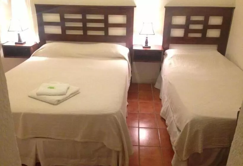 هتل Colonial