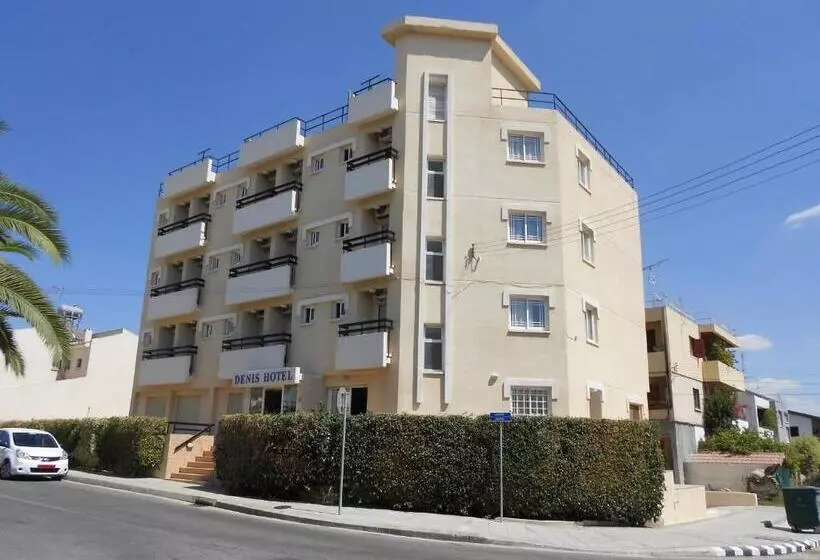 ホテル Denis