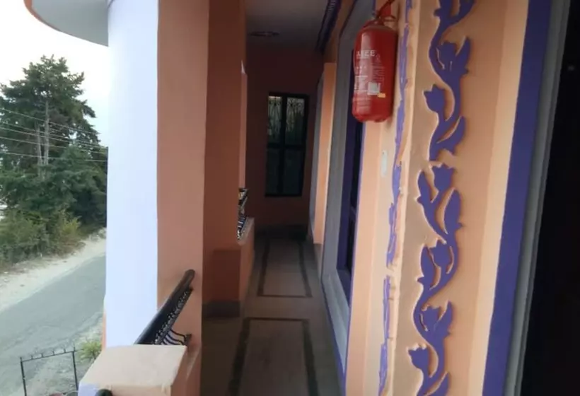 Hotelli Goroomgo Kaushalya Residency Uttarakhand