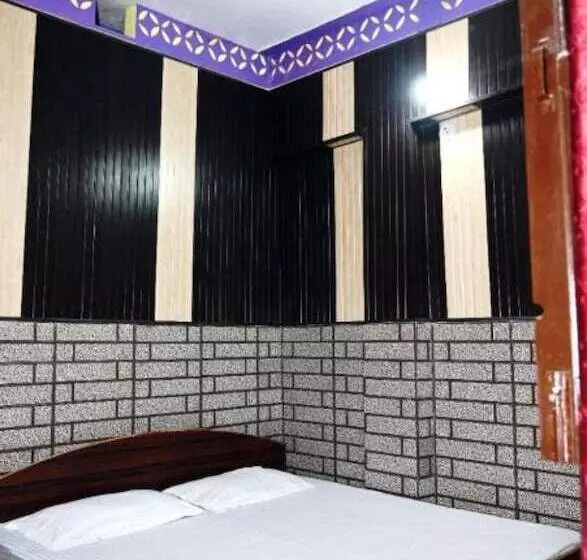 Hotelli Goroomgo Kaushalya Residency Uttarakhand