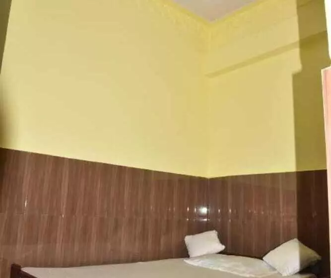 Hotelli Goroomgo Kaushalya Residency Uttarakhand