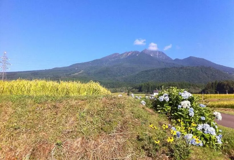 Hotelli Highland Lodge Takegen