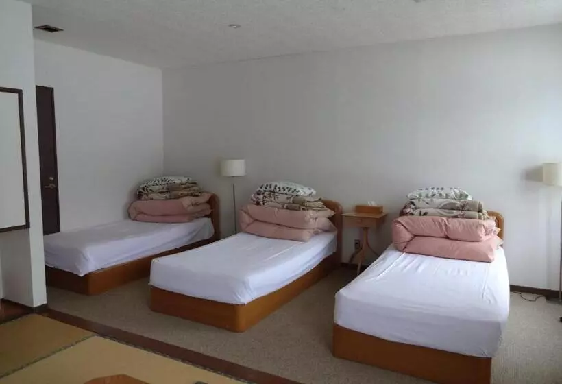 Hotelli Highland Lodge Takegen