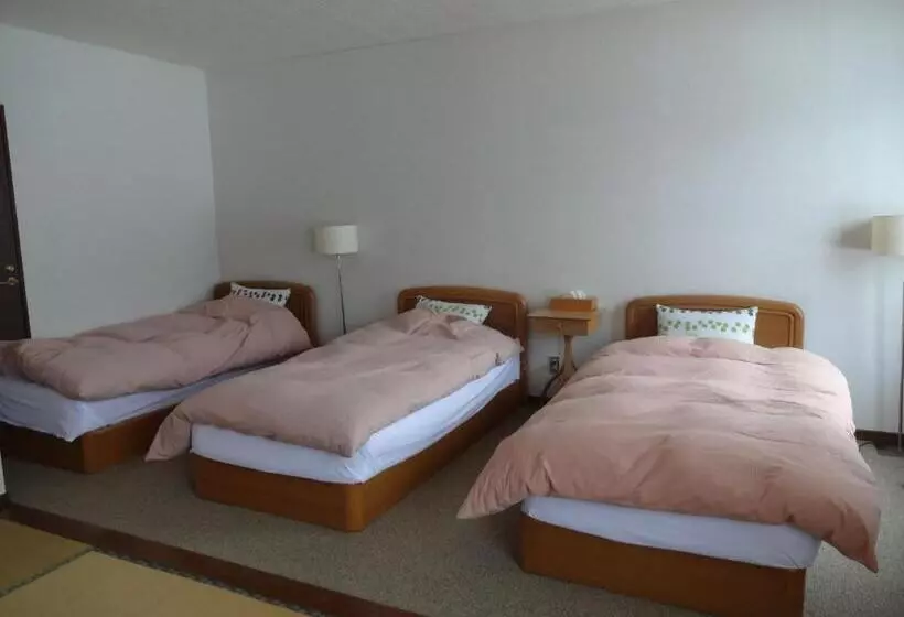 Hotelli Highland Lodge Takegen