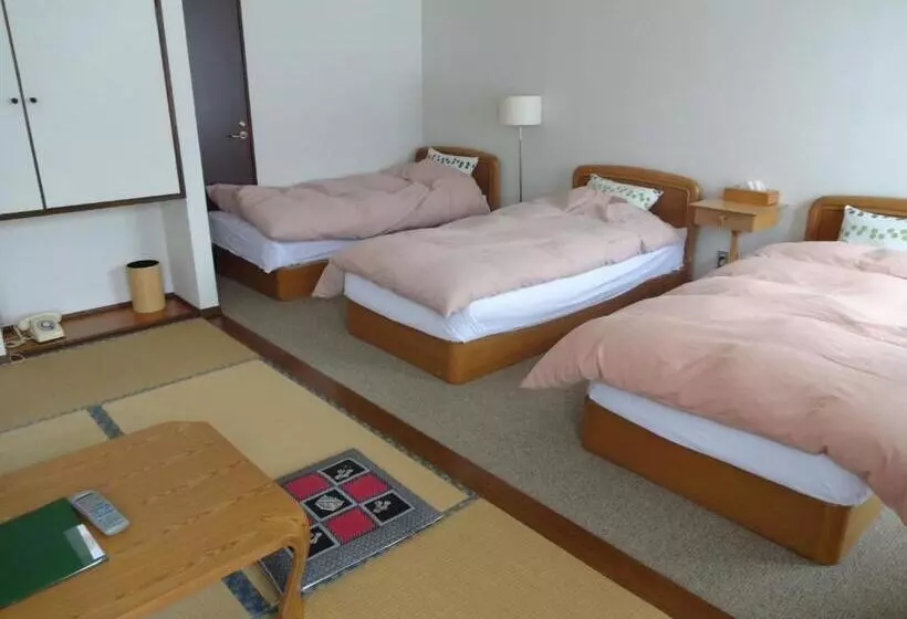 Hotelli Highland Lodge Takegen