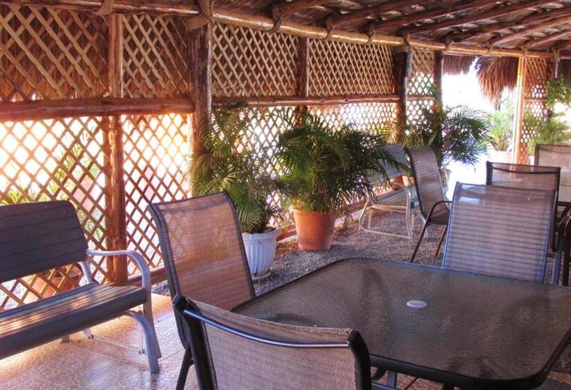 ホテル Isabela, Mag Bay