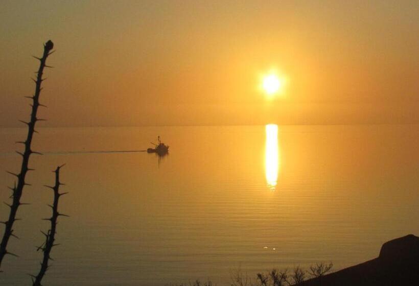 ホテル Isabela, Mag Bay