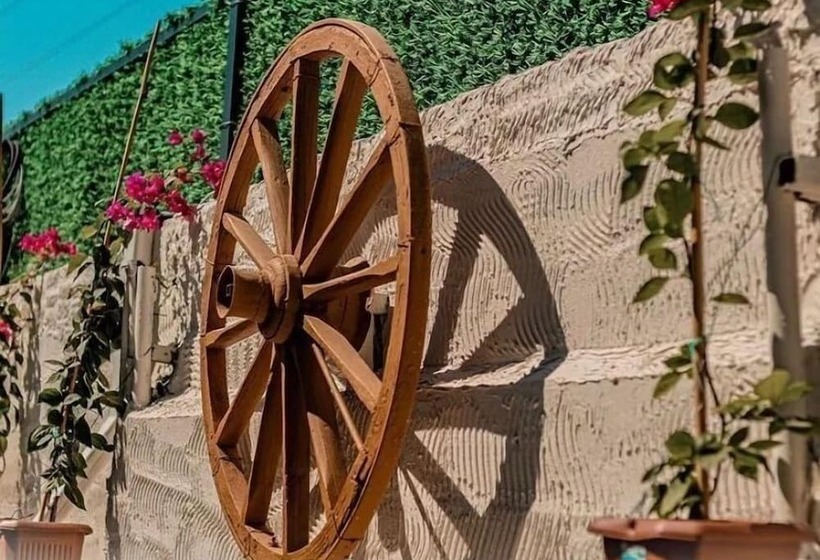 هتل Meryam Deluxe Suit