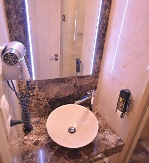 Spa Hotel Podlesí   Walldorf A Pohádková Vesnička