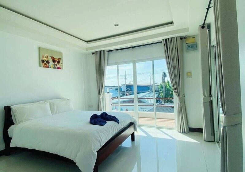 Hotelli Rateesumalee Pool View Kolarn