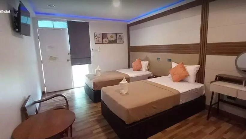 Hotelli Viphuanan Resort