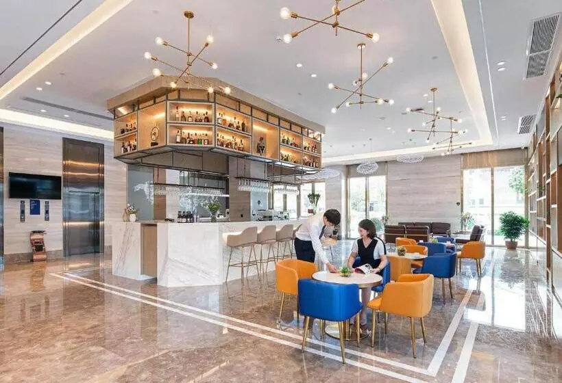 Kyriad Marvelous Hotel Luoding Ring City East Road