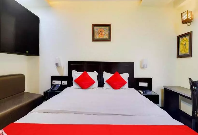 Oyo Flagship Hotel Rudra Palace