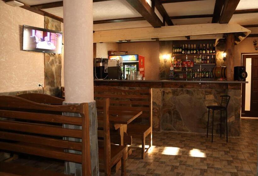 Пансион туристичний комплекс ворохта 365 Turistichesky Kompleks Vorokhta 365