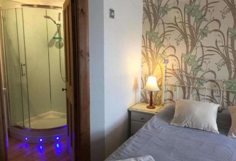 פנסיון Bank Guest House