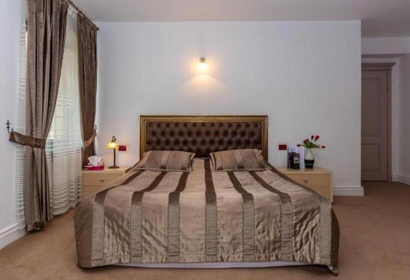 پانسیون Corner Inn