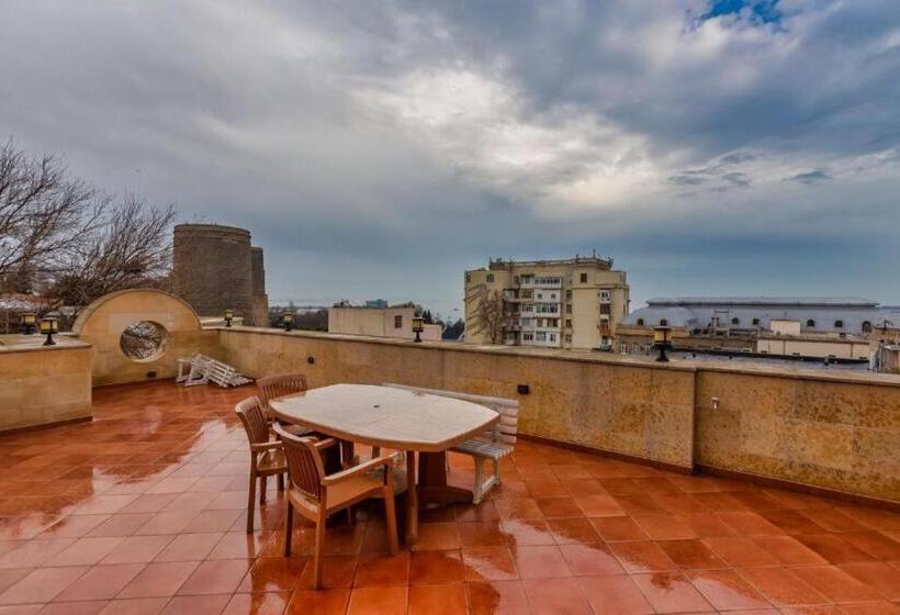 پانسیون Corner Inn