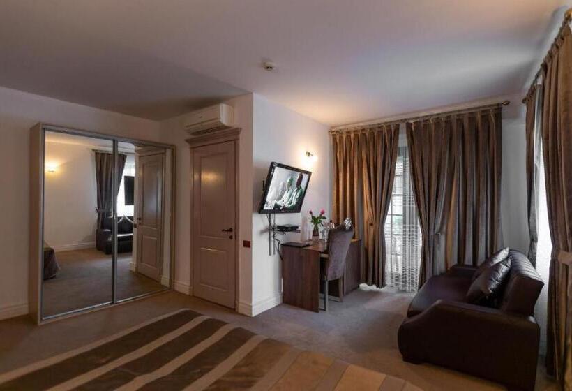 پانسیون Corner Inn