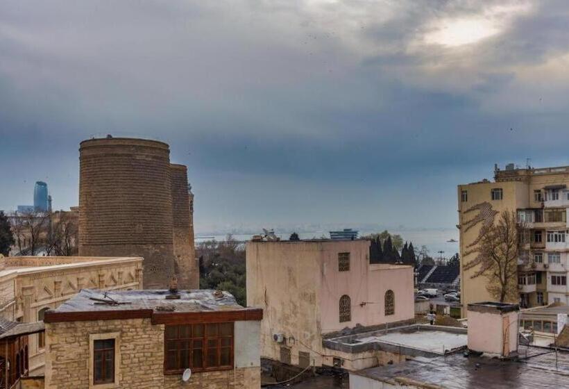 پانسیون Corner Inn