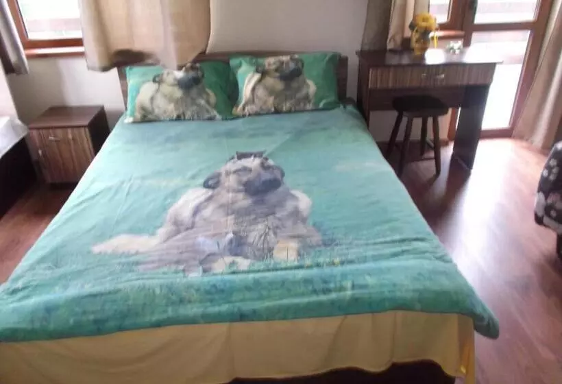 Majatalo Guest House Balkanski Kat