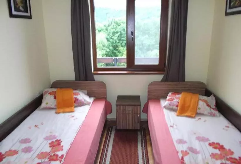 Majatalo Guest House Balkanski Kat