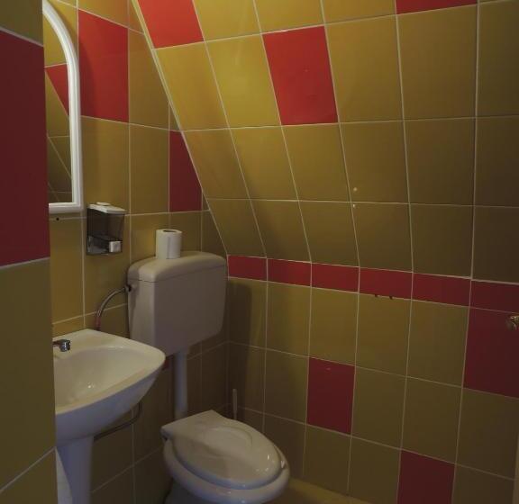 پانسیون Vila Giulia