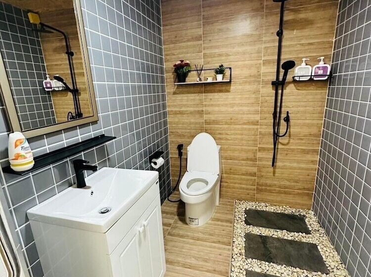 Resort My Merchain Uthaithani