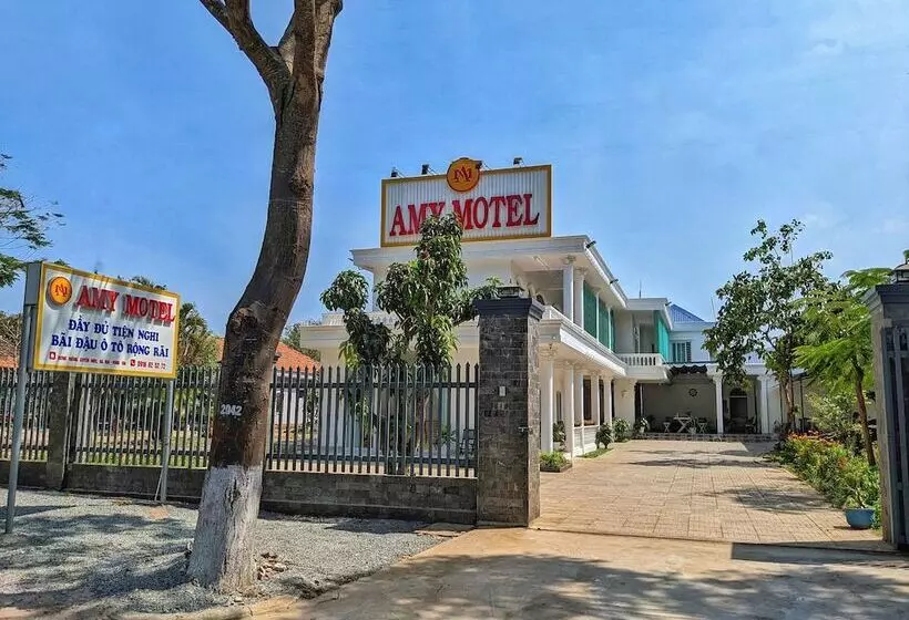 Amy Motel