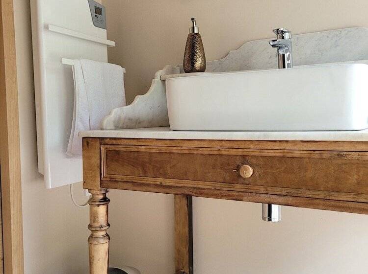 مبيت وإفطار Gite Le Gevot   Nuitée Ev6 Tout Confort