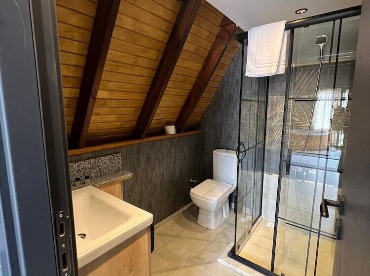 مبيت وإفطار Pafuli Bungalov