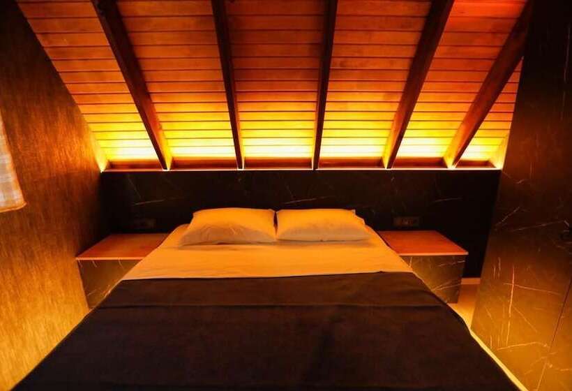 مبيت وإفطار Pafuli Bungalov