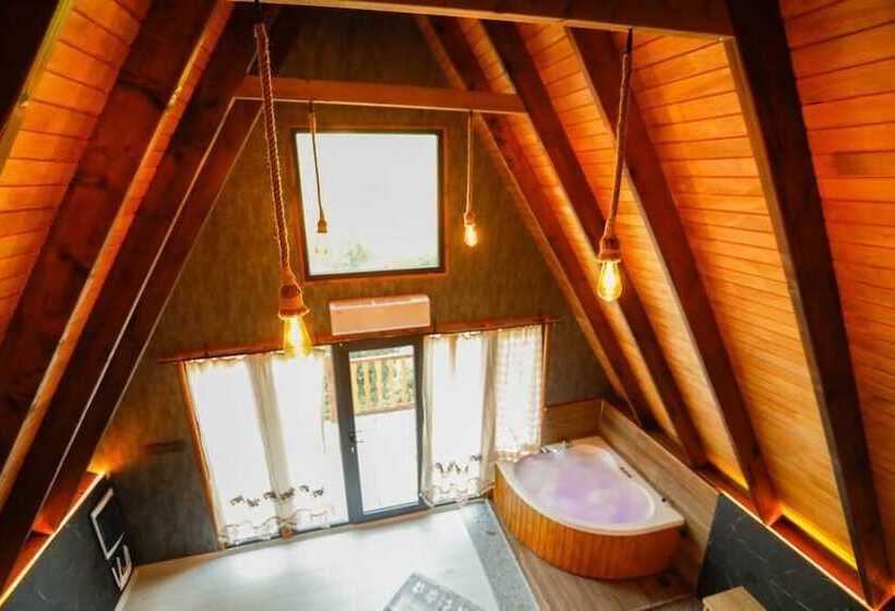 مبيت وإفطار Pafuli Bungalov