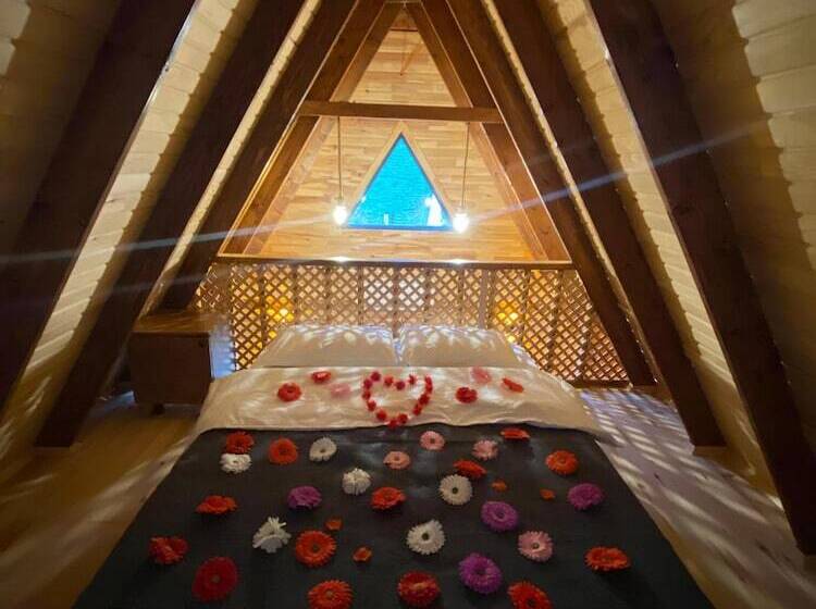 مبيت وإفطار Pafuli Bungalov