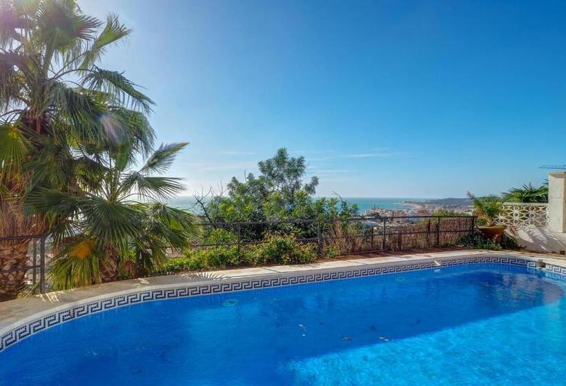 تختخواب و صبحانه Sunshine Bluehill