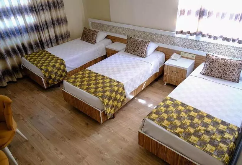 هتل Grand Gulizar