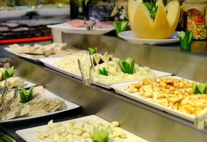 هتل Grand Gulizar