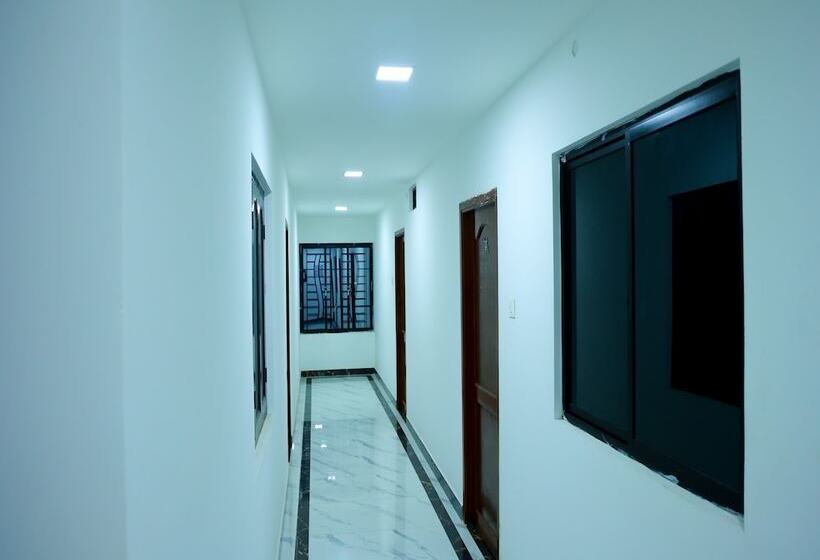 Hotel Golden Residency