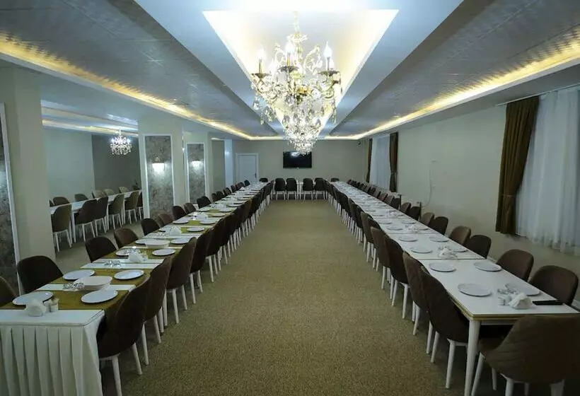 هتل Grand Gulizar