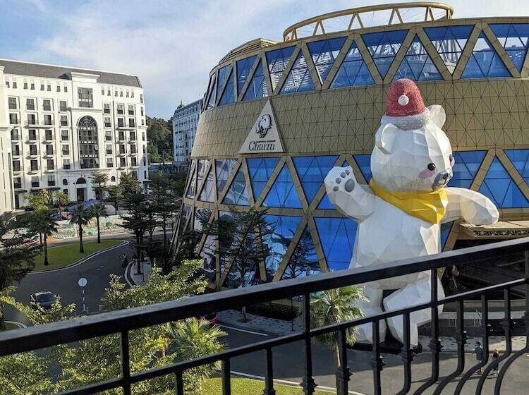 هتل La Maison De Dino