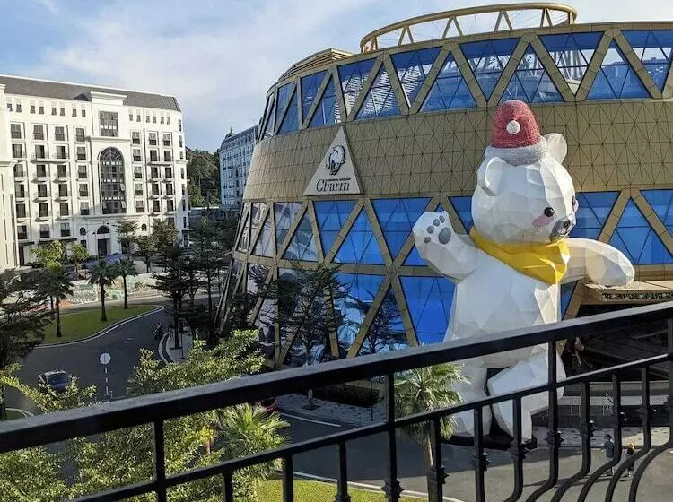 هتل La Maison De Dino