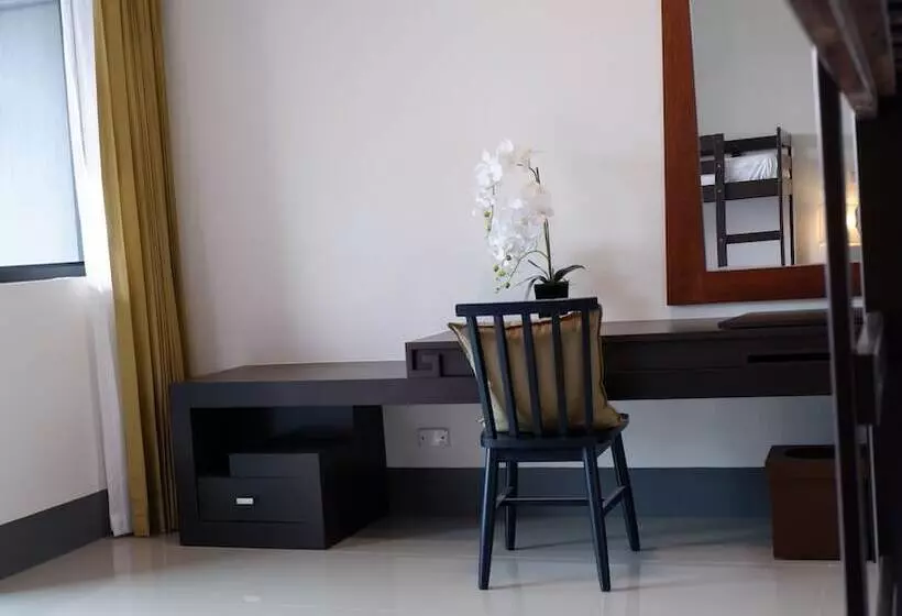 هتل Nara Residence Trang