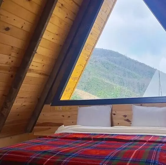 Hotelli Pamira Bungalow