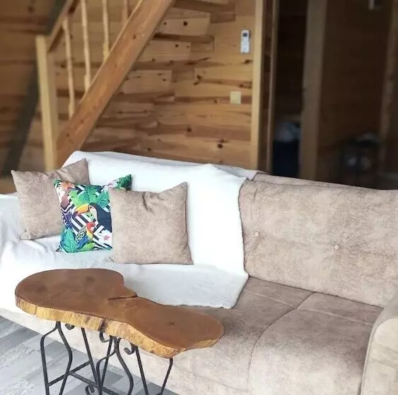 Hotelli Pamira Bungalow