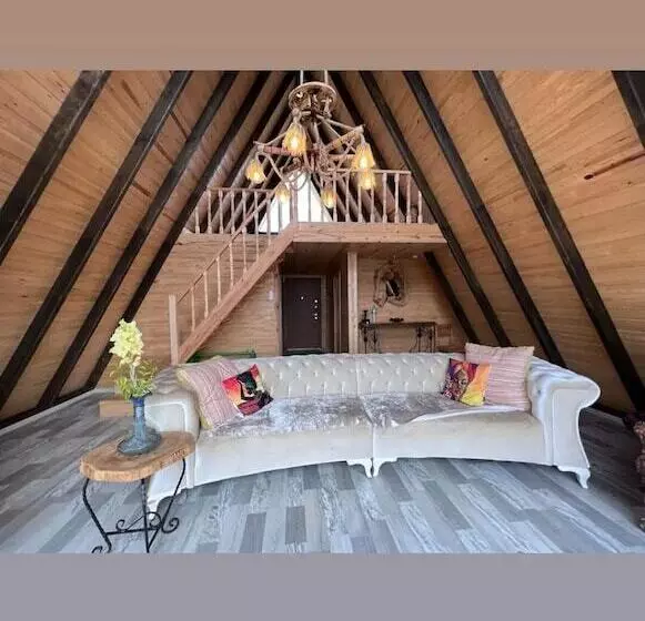 Hotelli Pamira Bungalow