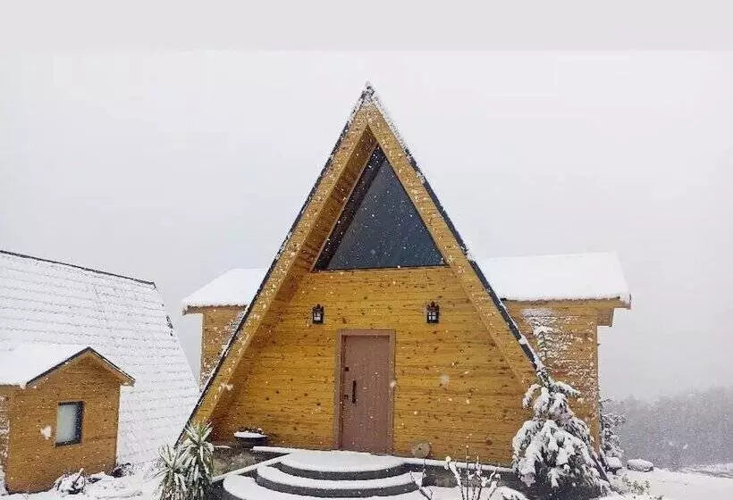 Hotelli Pamira Bungalow