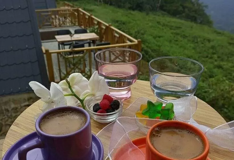 Hotelli Pamira Bungalow