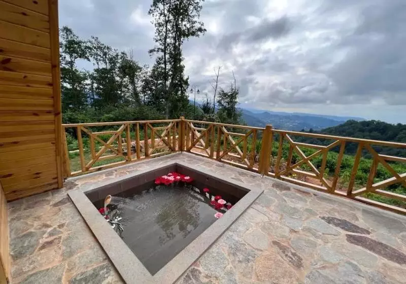 Hotelli Pamira Bungalow