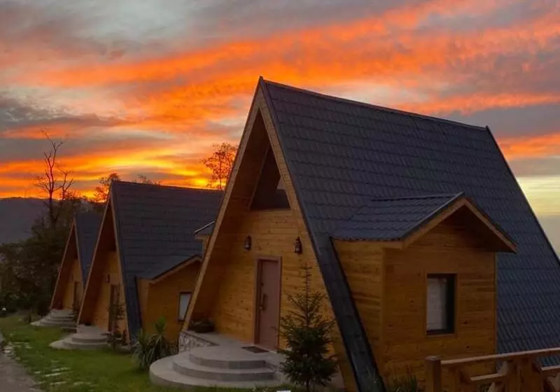 Hotelli Pamira Bungalow