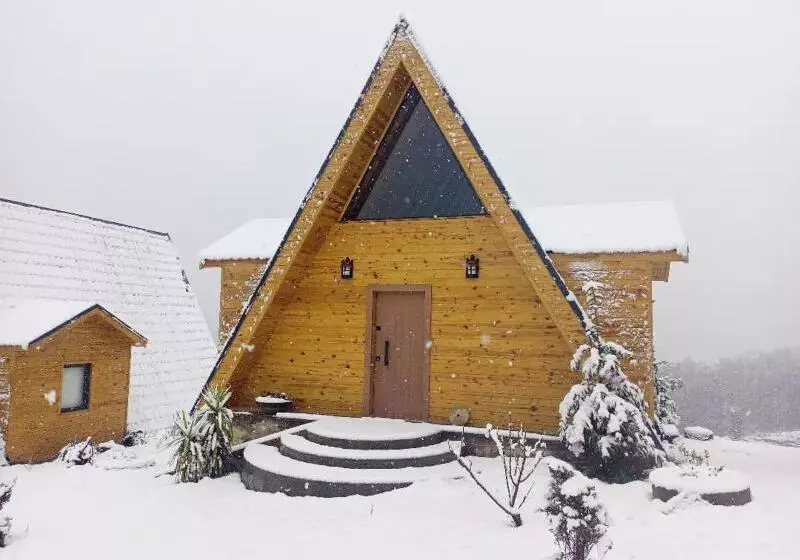 Hotelli Pamira Bungalow