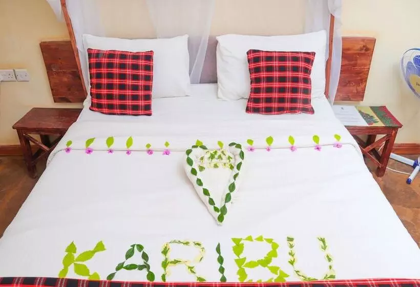 هتل River Lumi Resort   Taveta